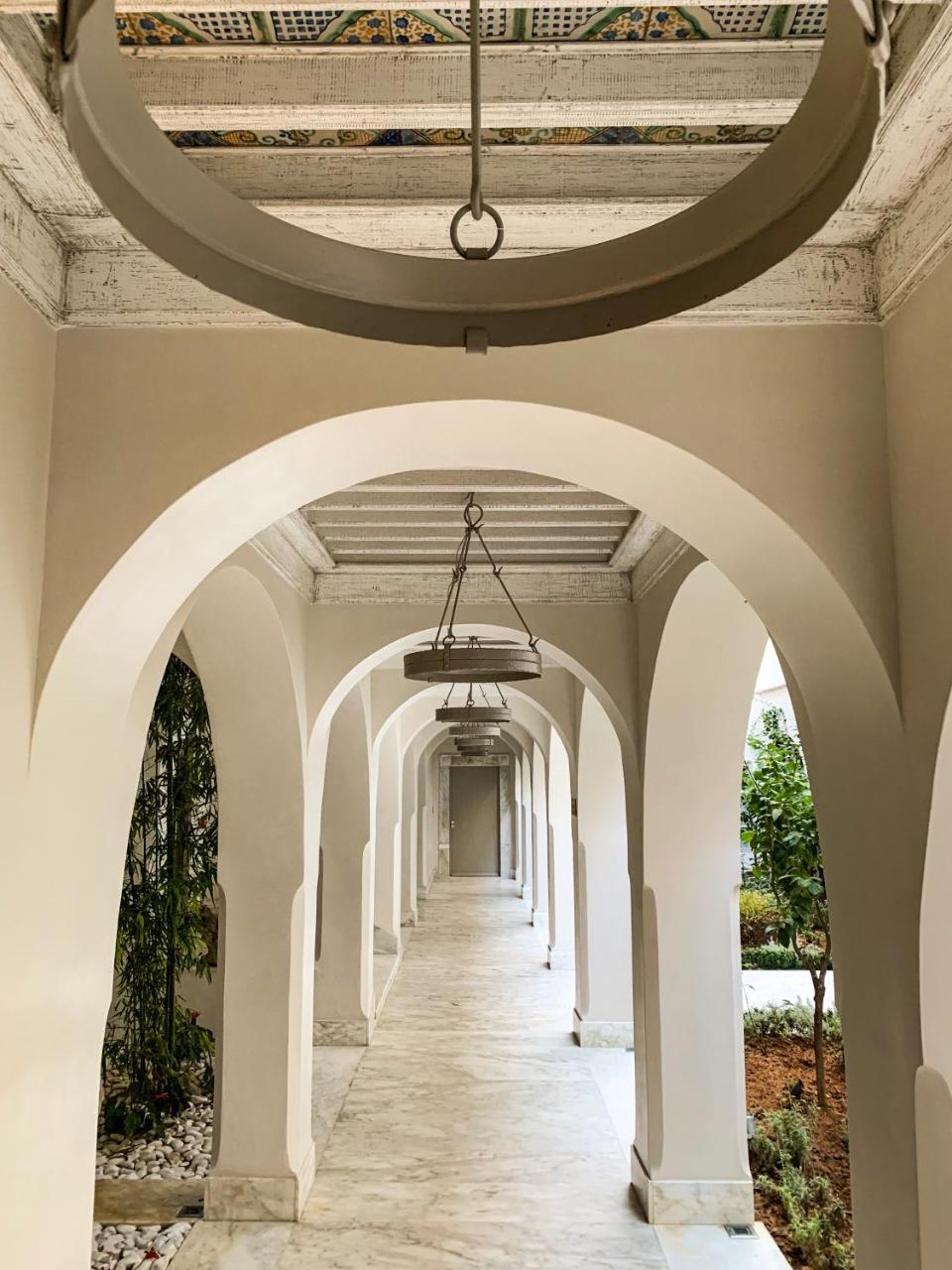 Dar El Jeld Hotel And Spa Tunisi Esterno foto The interior of the building