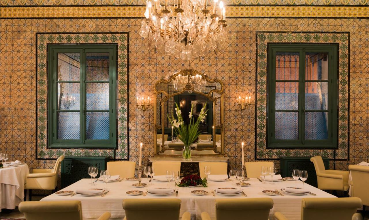 Dar El Jeld Hotel And Spa Tunisi Esterno foto The dining room at the restaurant