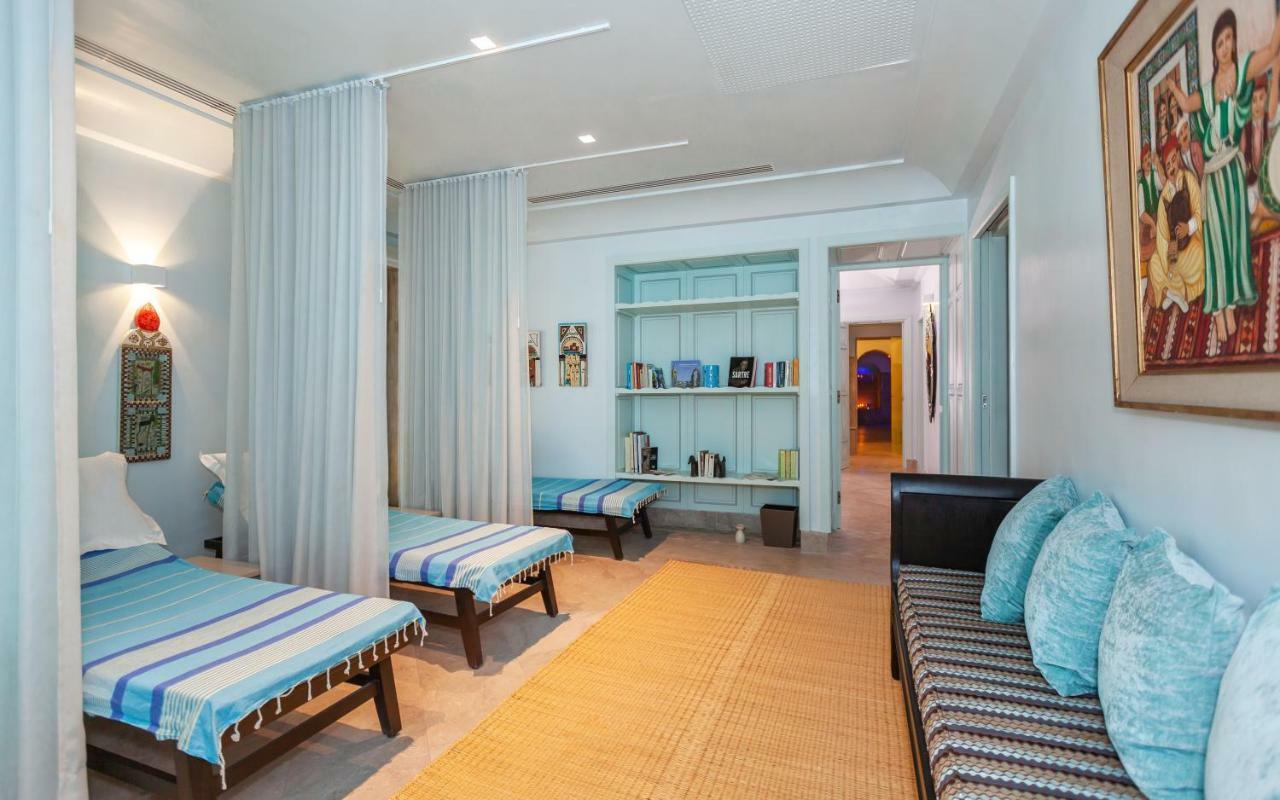 Dar El Jeld Hotel And Spa Tunisi Esterno foto The spa at the Taj Mahal Palace, Mumbai